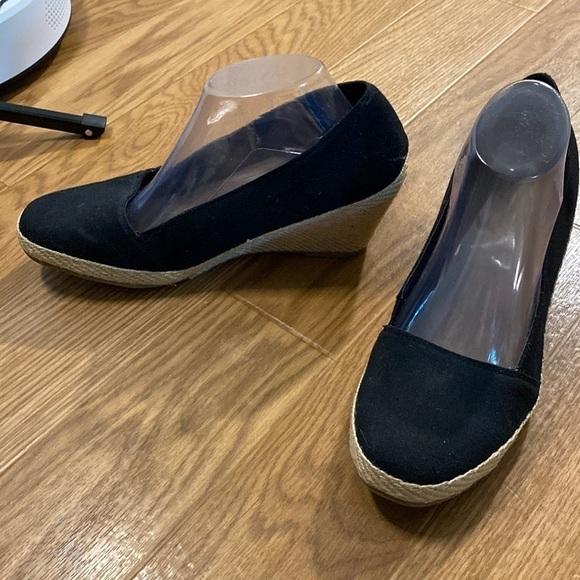 George Women’s Black Slip  on Wedge Heels (Size 10) - Picture 2 of 7